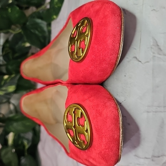 Tory Burch Orange/Red Suede Ballet Flats with Gold Accent 8.5 - Picture 9 of 13